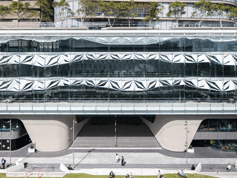 Sun-Shading-System-UTS-Central-Operable-Louvres